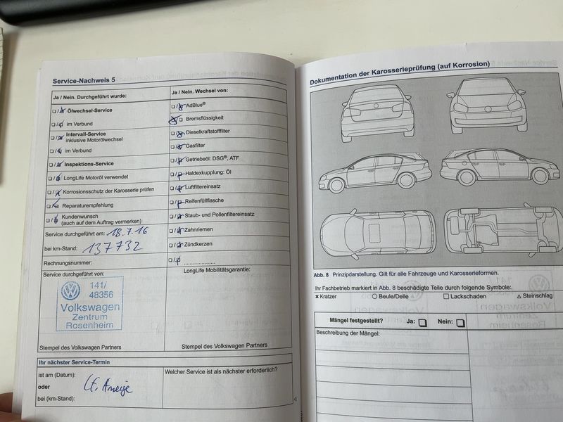 Volkswagen Touran 1.6 TDI Life BlueMotion Tech 2013 – снимка 28