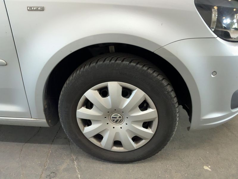 Volkswagen Touran 1.6 TDI Life BlueMotion Tech 2013 – снимка 11