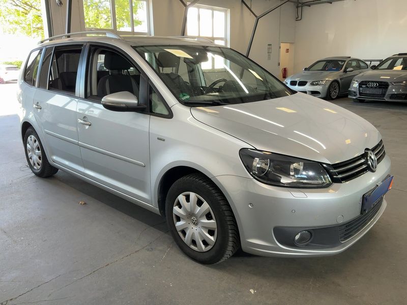 Volkswagen Touran 1.6 TDI Life BlueMotion Tech 2013 – снимка 12