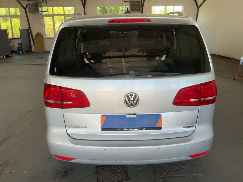 Volkswagen Touran 1.6 TDI Life BlueMotion Tech 2013 – снимка 7