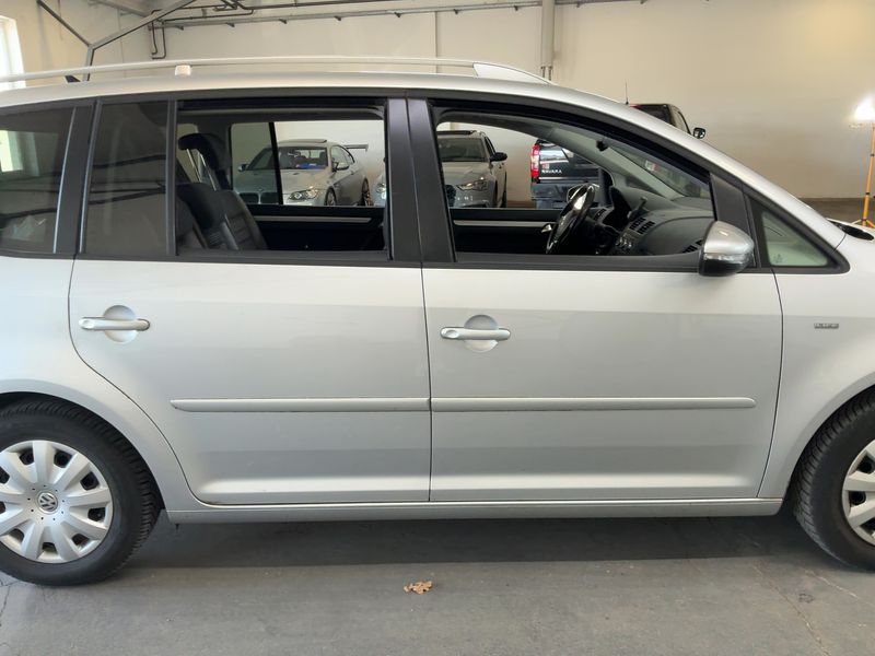 Volkswagen Touran 1.6 TDI Life BlueMotion Tech 2013 – снимка 10