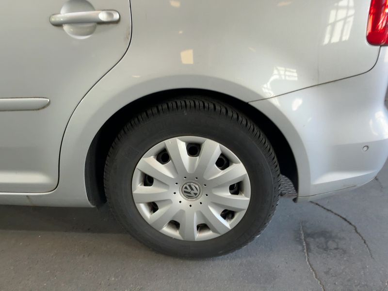 Volkswagen Touran 1.6 TDI Life BlueMotion Tech 2013 – снимка 5
