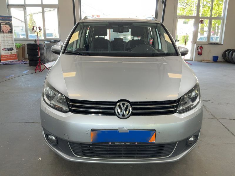 Volkswagen Touran 1.6 TDI Life BlueMotion Tech 2013 – снимка 14