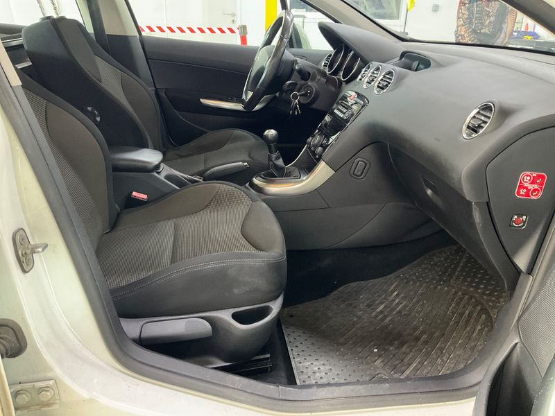 Peugeot 308 1.6 HDi Affaire Pack CD Clim Confort 2014 – снимка 3
