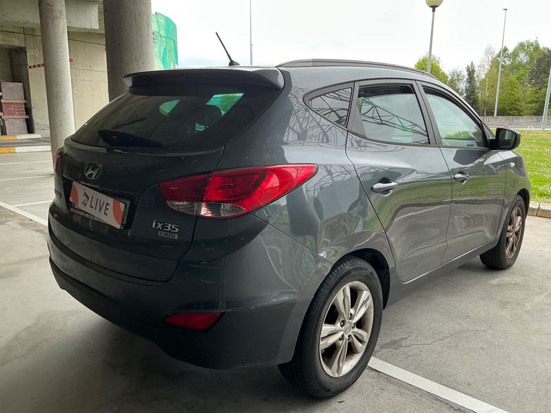 Hyundai ix35 1.7 CRDi Comfort 2WD 2011 – снимка 2