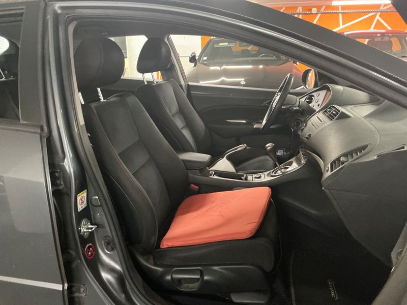 Honda Civic 2.2 CTDI Virtuose 2010 – снимка 3