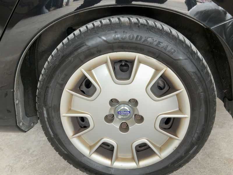 Volvo V60 2.0 D5 Momentum 2015 – снимка 5