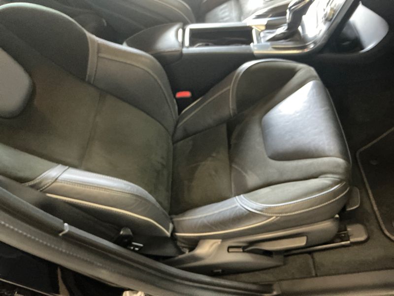 Volvo V60 2.0 D5 Momentum 2015 – снимка 32