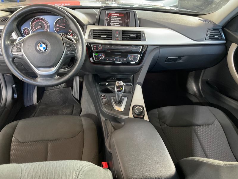 BMW 3er 320d xDrive Advantage 2016 – снимка 17