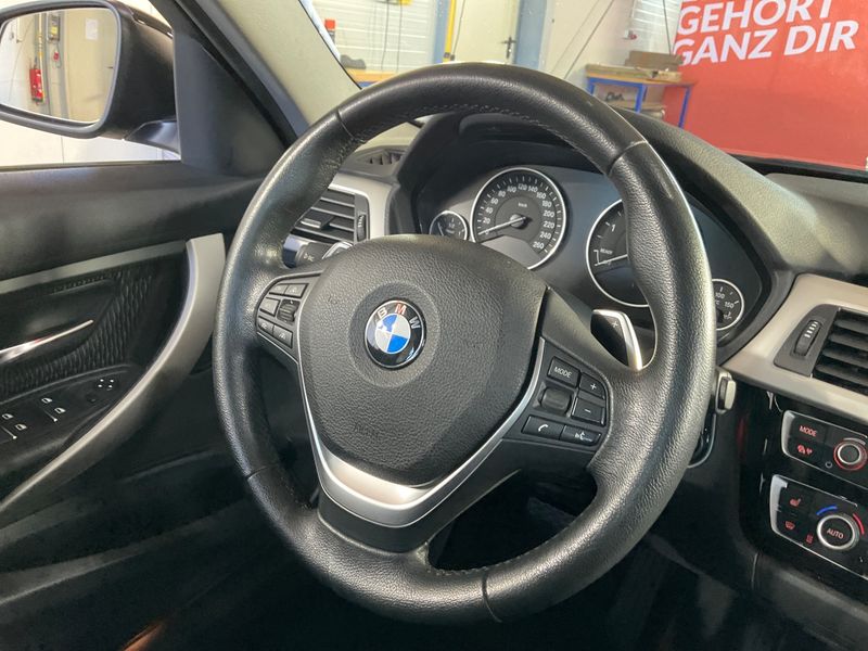 BMW 3er 320d xDrive Advantage 2016 – снимка 24