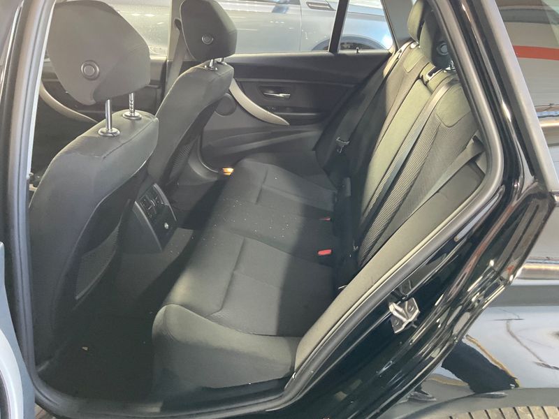 BMW 3er 320d xDrive Advantage 2016 – снимка 19