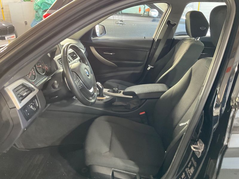 BMW 3er 320d xDrive Advantage 2016 – снимка 16
