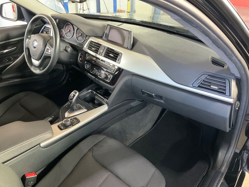 BMW 3er 320d xDrive Advantage 2016 – снимка 22