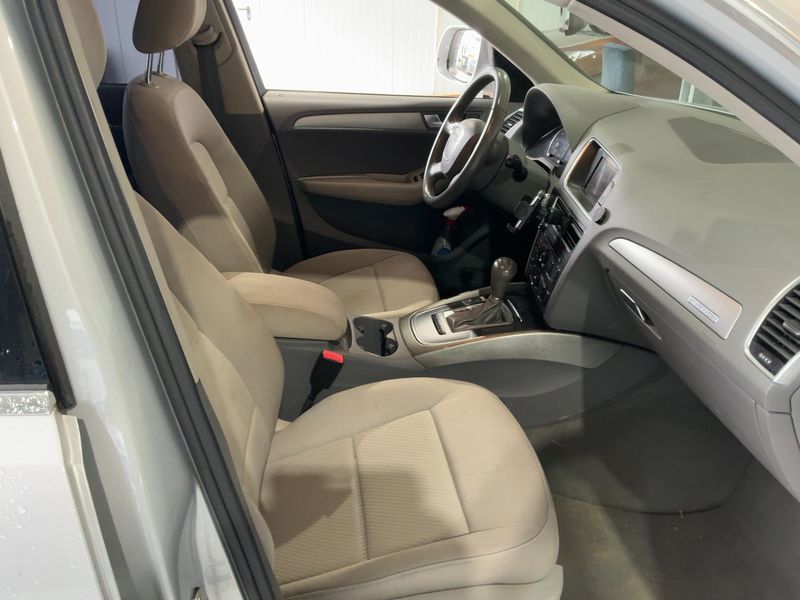 Audi Q5 2.0 TFSI quattro 2010 – снимка 16