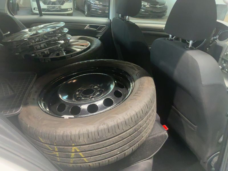 Volkswagen Golf VII 1.4 TSI Comfortline BlueMotion Tech 2013 – снимка 20