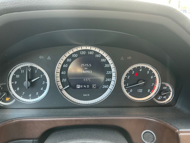 Mercedes-Benz E-Klasse E 200 CGI T BlueEfficiency Elegance 2011 – снимка 18