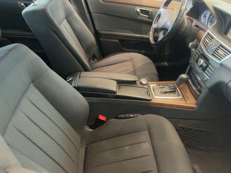 Mercedes-Benz E-Klasse E 200 CGI T BlueEfficiency Elegance 2011 – снимка 16