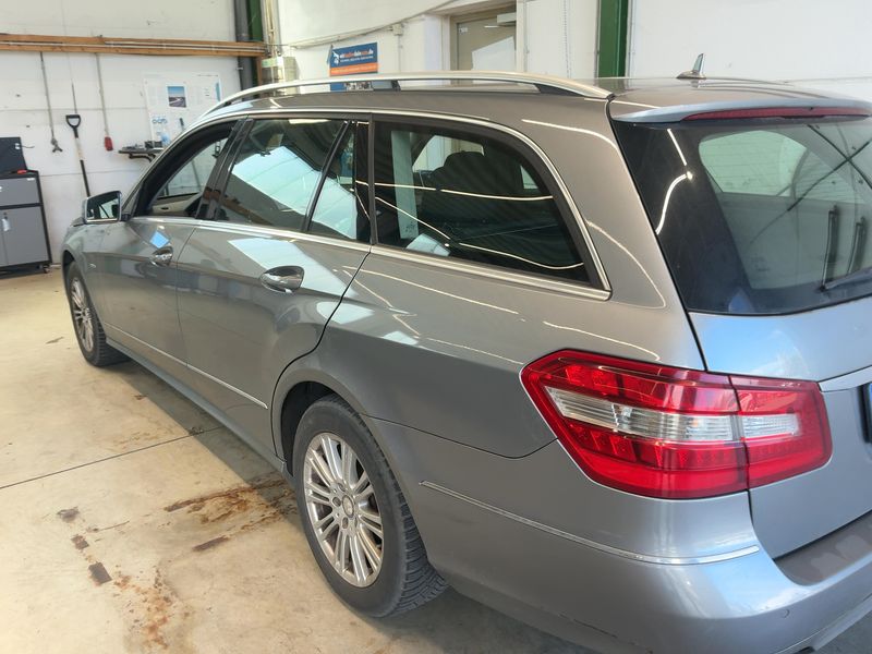 Mercedes-Benz E-Klasse E 200 CGI T BlueEfficiency Elegance 2011 – снимка 6