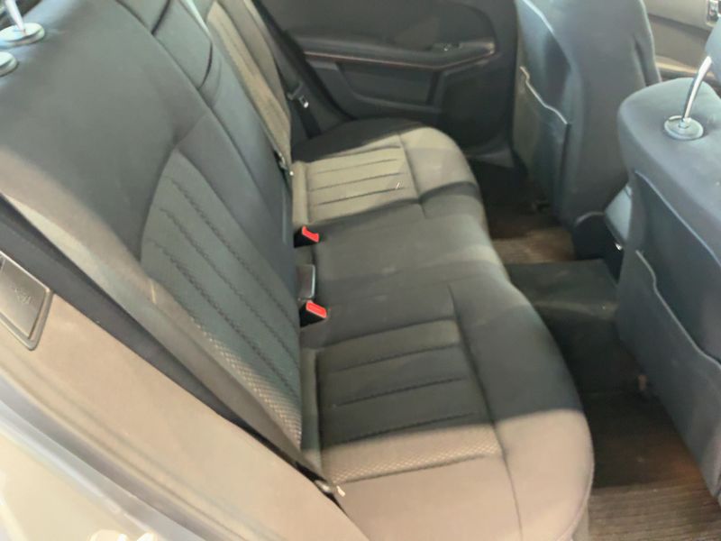 Mercedes-Benz E-Klasse E 200 CGI T BlueEfficiency Elegance 2011 – снимка 19