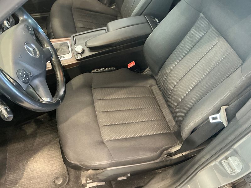 Mercedes-Benz E-Klasse E 200 CGI T BlueEfficiency Elegance 2011 – снимка 23