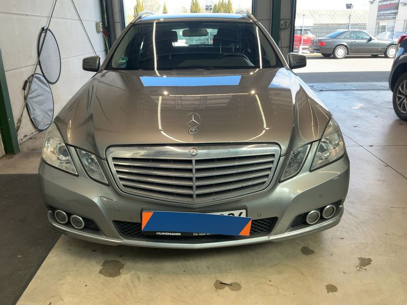 Mercedes-Benz E-Klasse E 200 CGI T BlueEfficiency Elegance 2011 – снимка 14