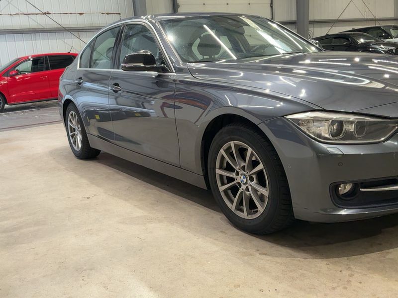 BMW 3er 320d EfficientDynamics Edition 2013 – снимка 12