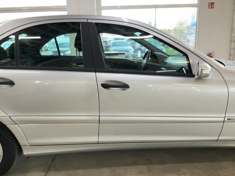 Mercedes-Benz C-Klasse C 220 CDI Classic 2006 – снимка 10