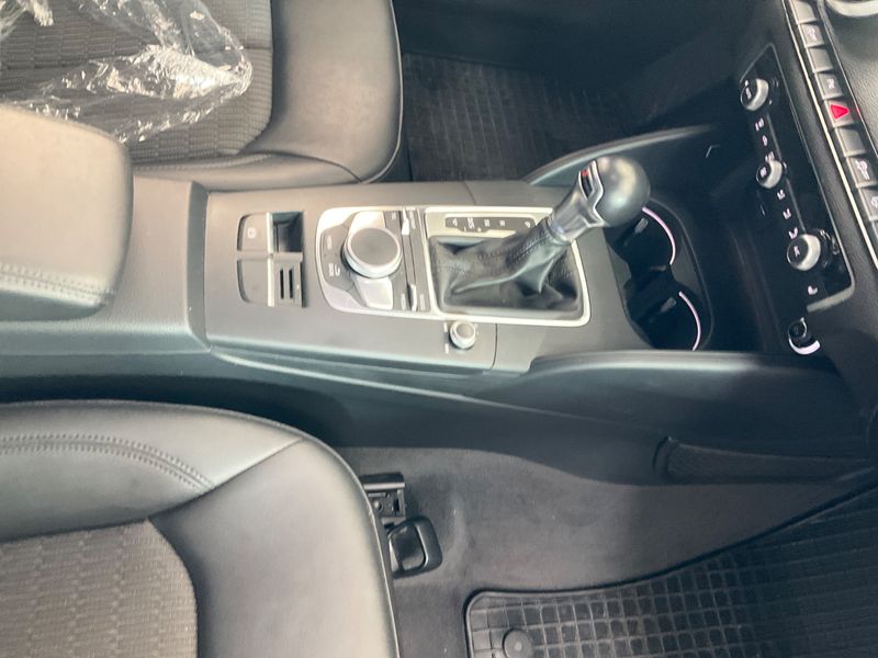 Audi A3 Sportback 35 TFSI Design 2018 – снимка 33