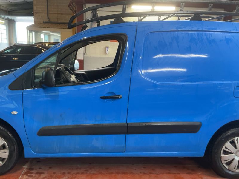 Peugeot Partner 1.6 Blue-HDi L1 Premium Pack 2017 – снимка 4