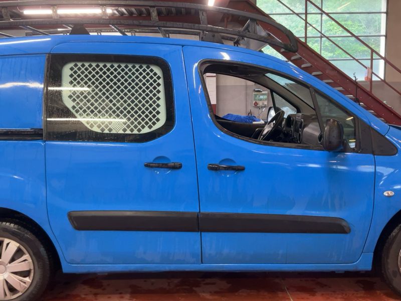 Peugeot Partner 1.6 Blue-HDi L1 Premium Pack 2017 – снимка 10