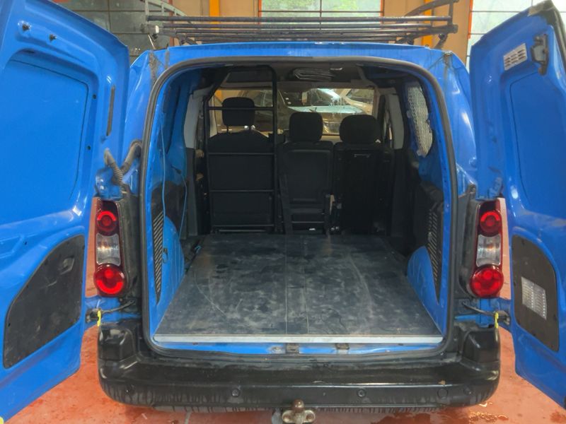 Peugeot Partner 1.6 Blue-HDi L1 Premium Pack 2017 – снимка 15