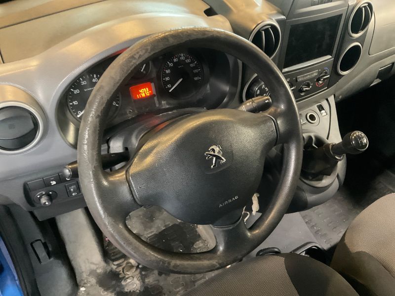 Peugeot Partner 1.6 Blue-HDi L1 Premium Pack 2017 – снимка 30