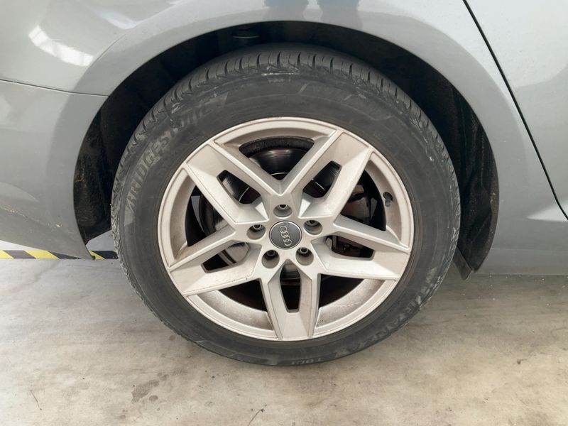 Audi A4 2.0 TDI Sport 2016 – снимка 9