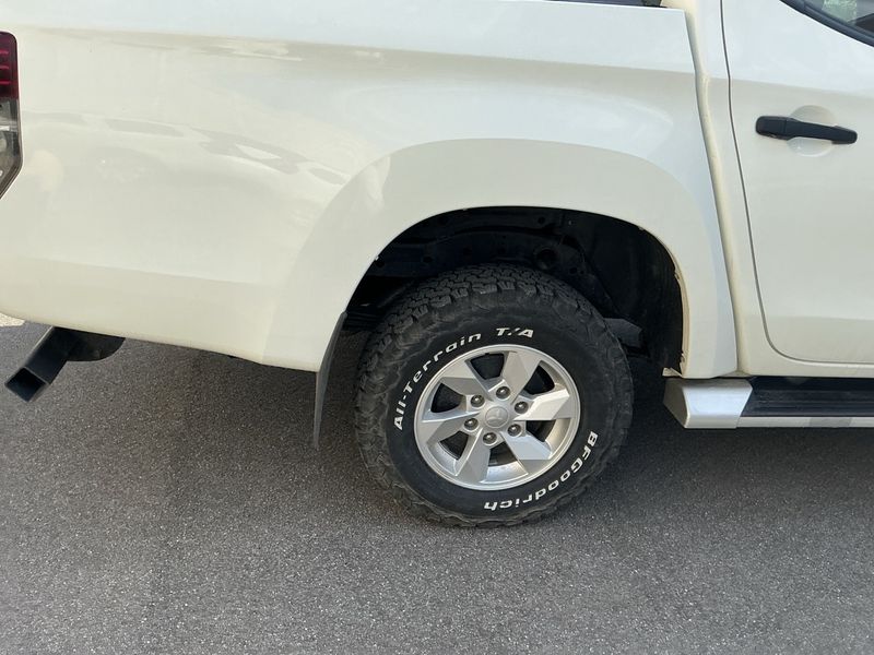 Mitsubishi L 200 2.2 DI-D Doppelkabine 4WD 2021 – снимка 9