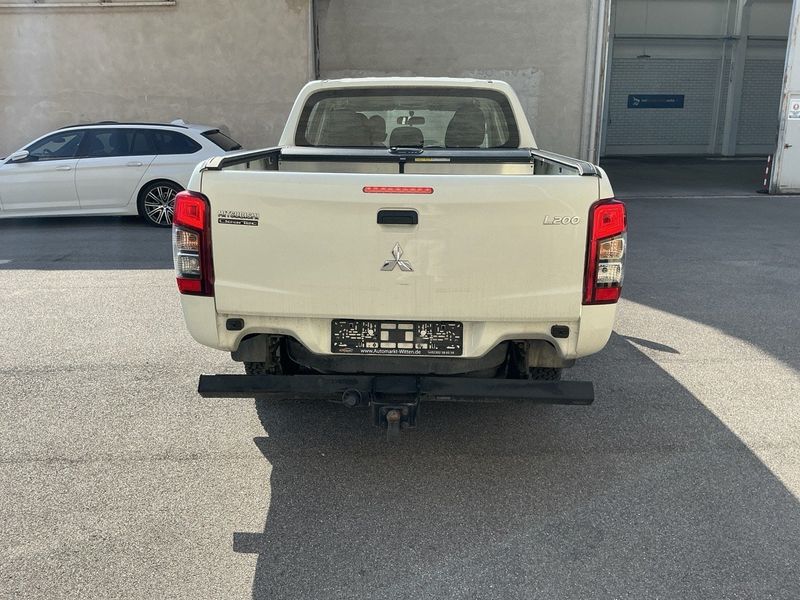 Mitsubishi L 200 2.2 DI-D Doppelkabine 4WD 2021 – снимка 7