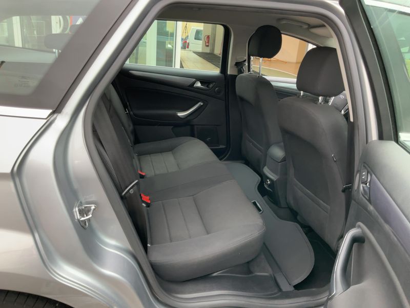 Ford Mondeo 2.0 EcoBoost Trend 2013 – снимка 20