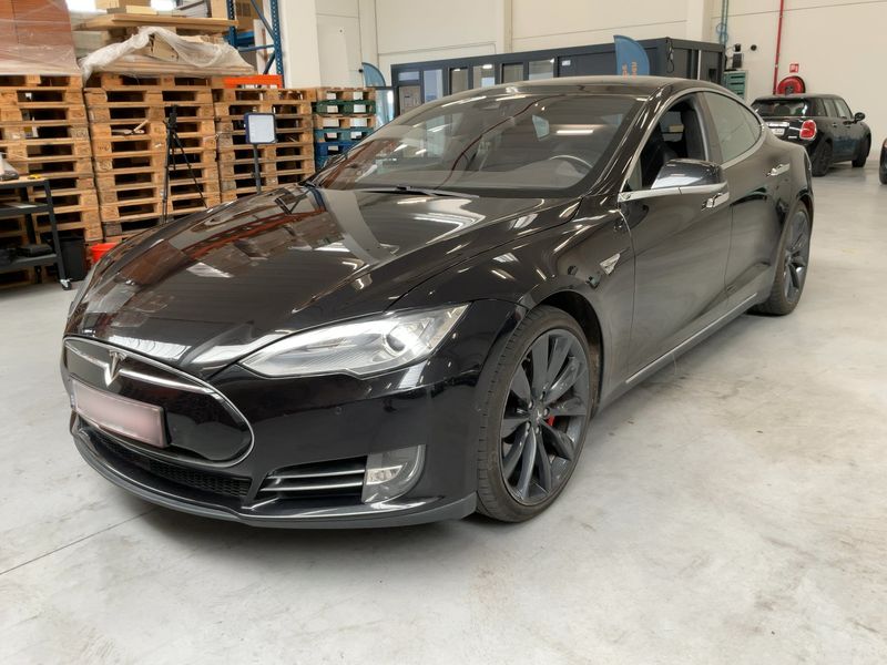 Tesla Model S P85D Performance 2016 – снимка 1