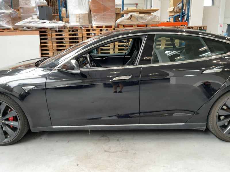 Tesla Model S P85D Performance 2016 – снимка 4