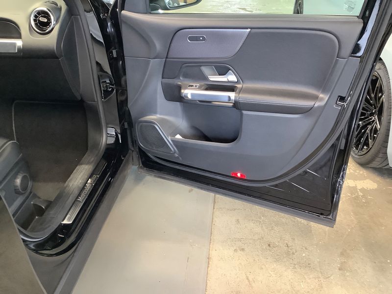 Mercedes-Benz GLB-Klasse GLB 180 Mild-Hybrid Progressive 2022 – снимка 27