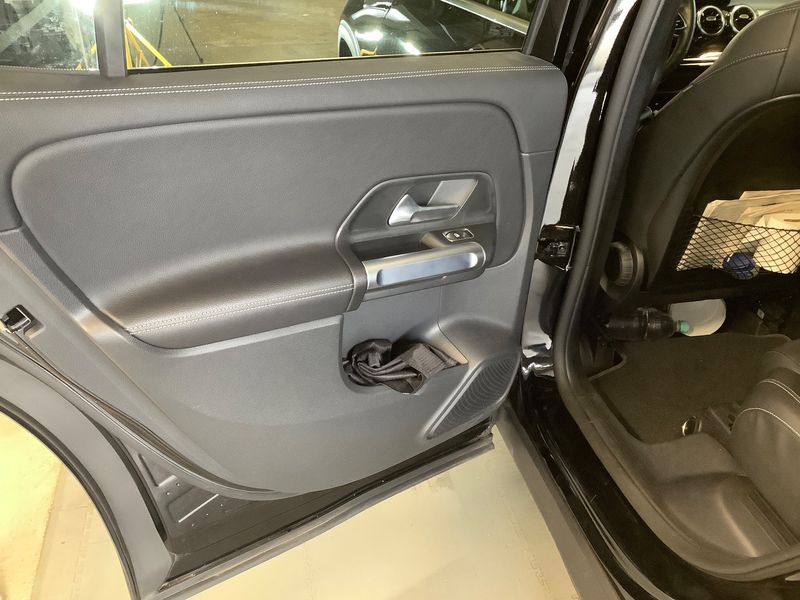 Mercedes-Benz GLB-Klasse GLB 180 Mild-Hybrid Progressive 2022 – снимка 29