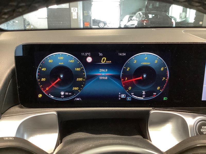 Mercedes-Benz GLB-Klasse GLB 180 Mild-Hybrid Progressive 2022 – снимка 18