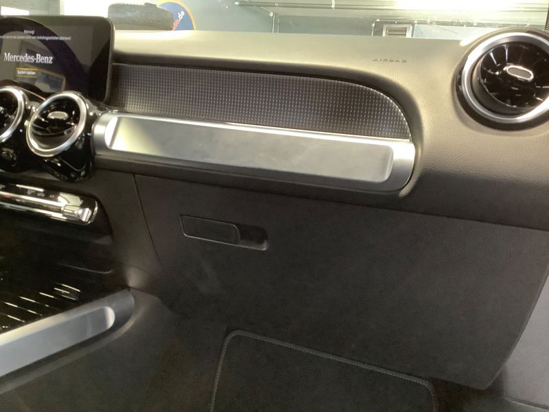 Mercedes-Benz GLB-Klasse GLB 180 Mild-Hybrid Progressive 2022 – снимка 26
