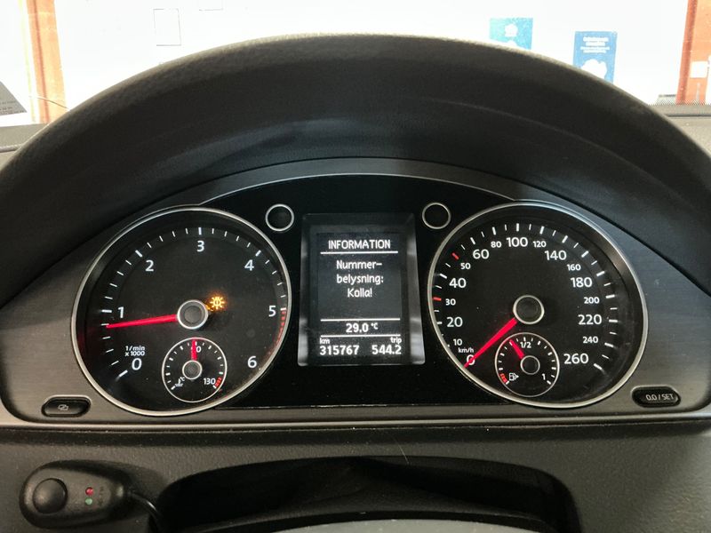 Volkswagen Passat 2.0 TDI Comfortline BlueMotion Tech 2011 – снимка 4