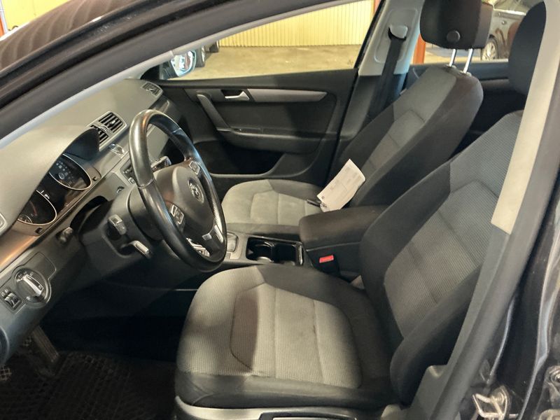 Volkswagen Passat 2.0 TDI Comfortline BlueMotion Tech 2011 – снимка 3