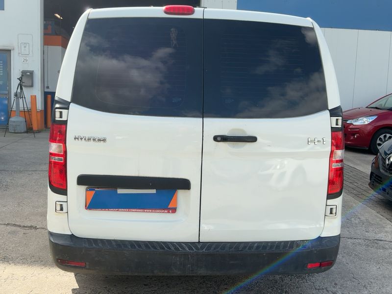 Hyundai H1 2.5 CRDi Travel Classic 2012 – снимка 7