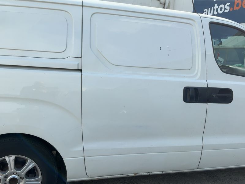 Hyundai H1 2.5 CRDi Travel Classic 2012 – снимка 10