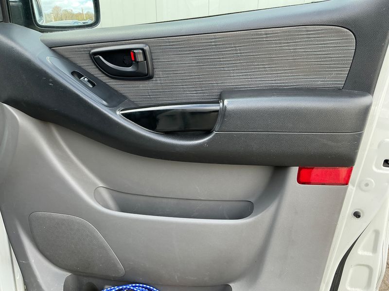 Hyundai H1 2.5 CRDi Travel Classic 2012 – снимка 29