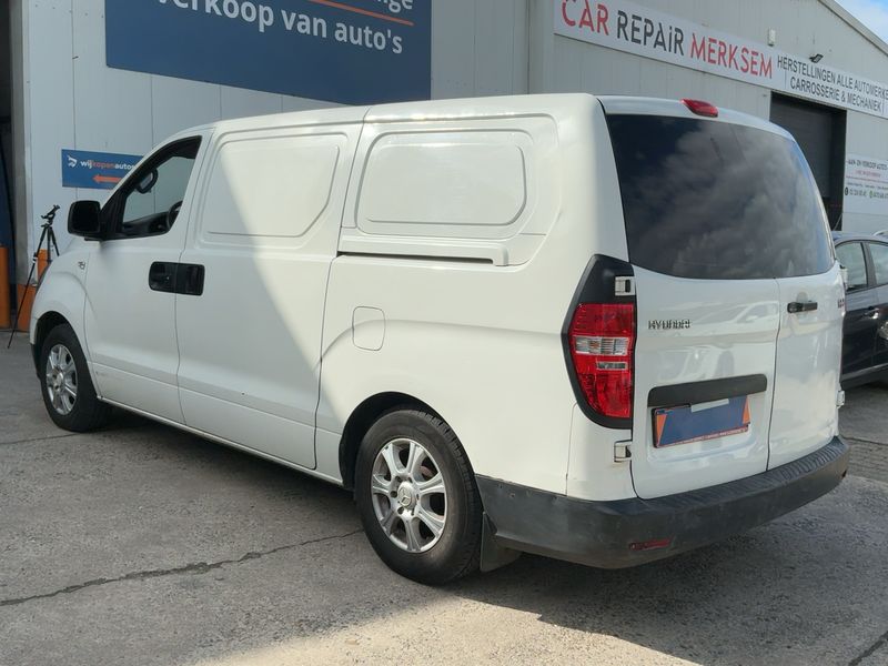 Hyundai H1 2.5 CRDi Travel Classic 2012 – снимка 6