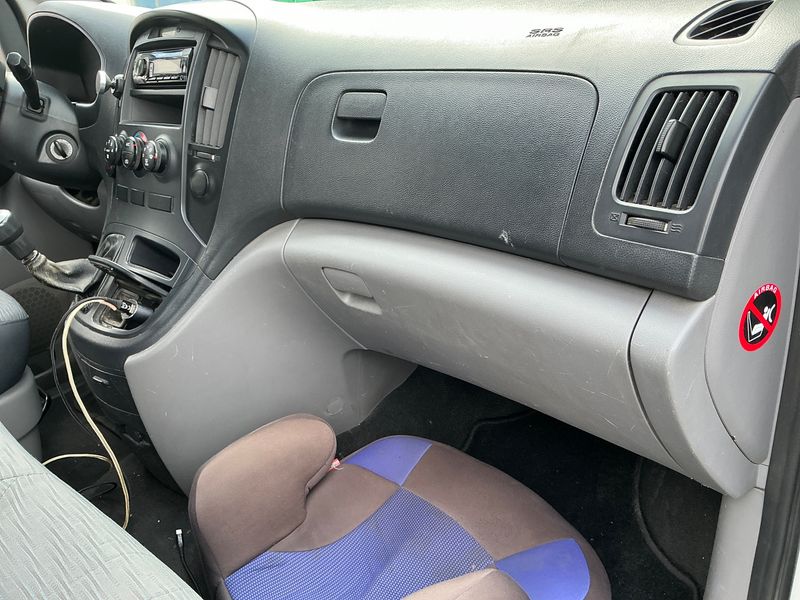 Hyundai H1 2.5 CRDi Travel Classic 2012 – снимка 28