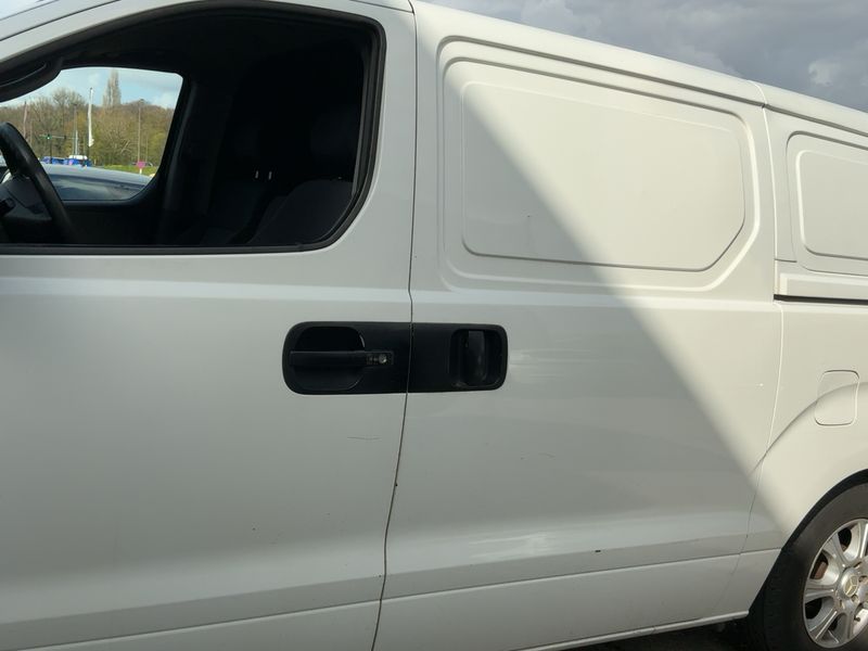 Hyundai H1 2.5 CRDi Travel Classic 2012 – снимка 4